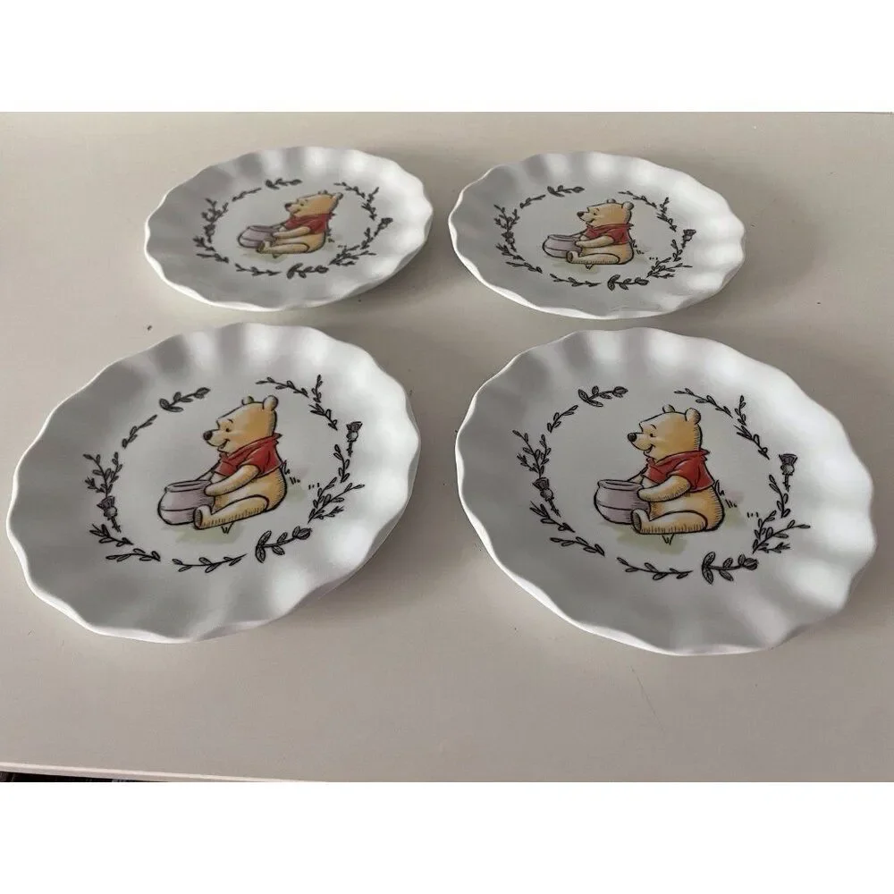 Set Of 4 Disney Winnie The Pooh Walk Along Scalloped‎ Dinner Ceramic Plates NEW